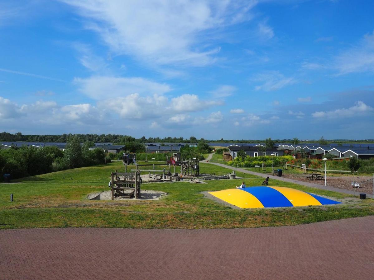 Bj Chalets - De Rug 3 - Vakantiepark Lauwersoog - Luxe Chalet Met Vaatwasser En Inloopkast! Vroege Incheck! Met Airco! Екстериор снимка